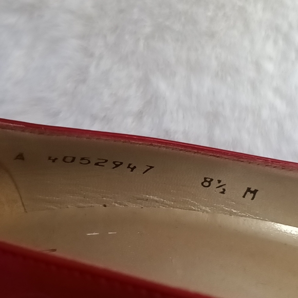 Stuart Weitzman Pumps - Picture 4 of 8